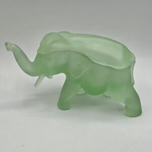Vintage Tiara Indiana Glass Trunk Up Elephant Candy Dish Frosted Satin Green